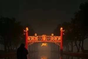 《深海牧场》封面，水下养殖网箱与透进海面的光
